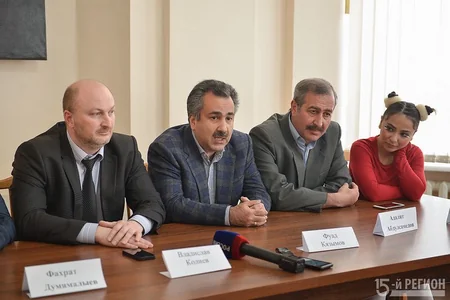 Gənc Tamaşaçılar Teatrının yaradıcı heyəti qastrol səfərindən qayıdıb