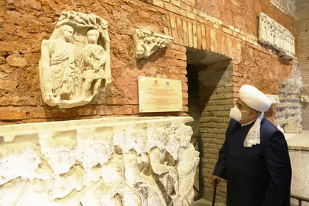 QMİ sədri Heydər Əliyev Fondunun Vatikan və Romada bərpa etdiyi abidələrə baş çəkib