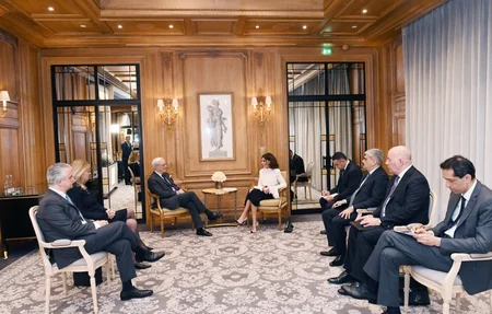 First Vice-President of Azerbaijan Mehriban Aliyeva met with chairman of Rothschild Global Financial Advisory