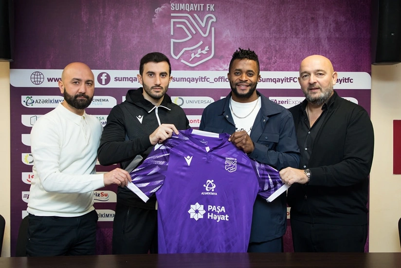 Sumqayıt qvineyalı hücumçu ilə müqavilə bağlayıb