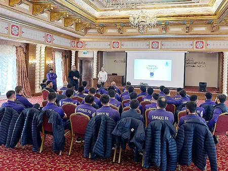 AFFA Hakimlər Komitəsinin sədri “Şamaxı”nın üzvləri ilə görüşüb