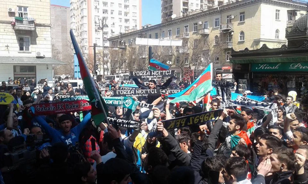​Futbol azarkeşləri Azərbaycan əsgərlərinə dəstək məqsədilə aksiya keçirib