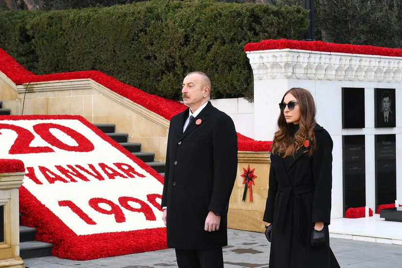 President Ilham Aliyev and first lady Mehriban Aliyeva visit Alley of Martyrs