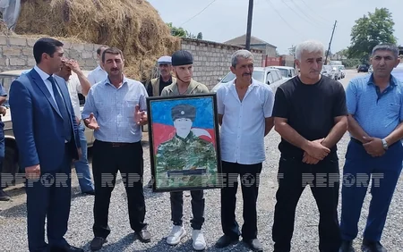 Vətən müharibəsi şəhidinin xatirəsinə inşa edilən bulağın açılışı olub