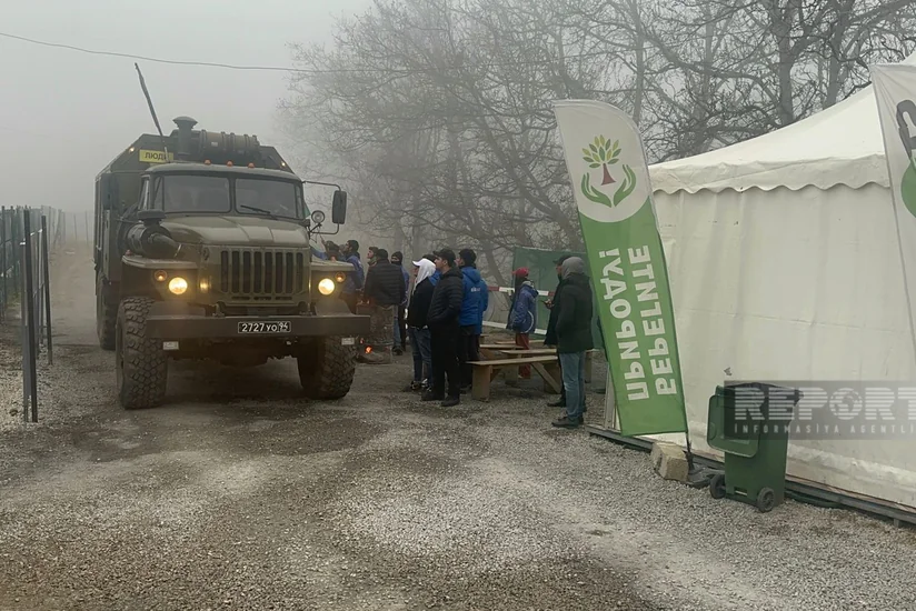 За день по дороге Ханкенди-Лачын обеспечен беспрепятственный проезд 98 автомобилей РМК