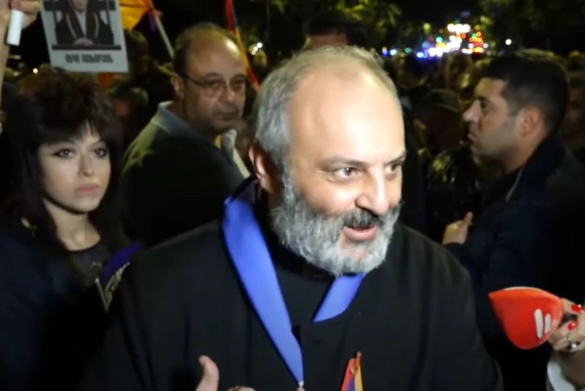 Ermənistanda hakimiyyət əleyhinə aksiya keçirilir