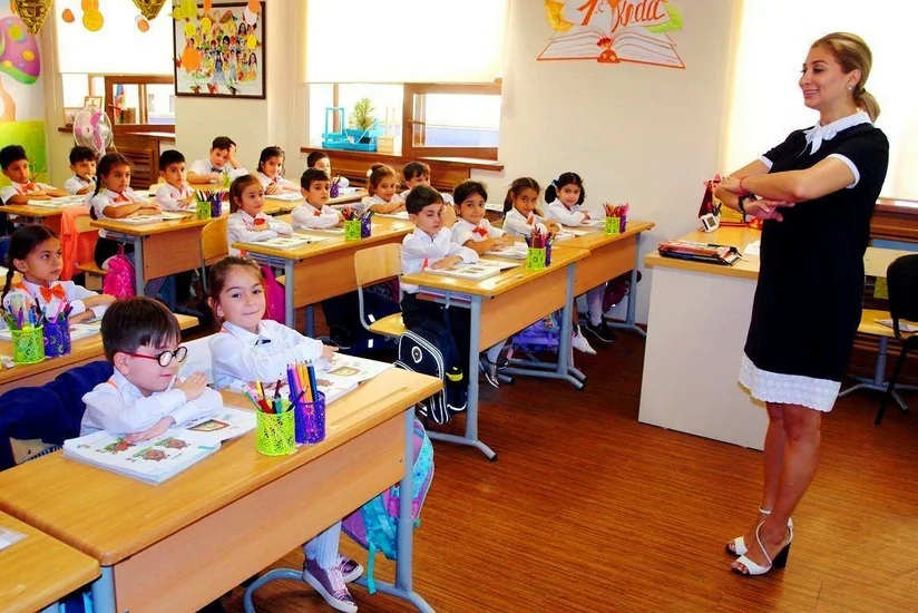 Təhsil Nazirliyi Bakıda 105 müəllimin müddətsiz əmək müqaviləsi əsasında işə təyin edilməsinə razılıq verib
