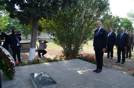 Macarıstanın müdafiə naziri N saylı hərbi hissədə olub