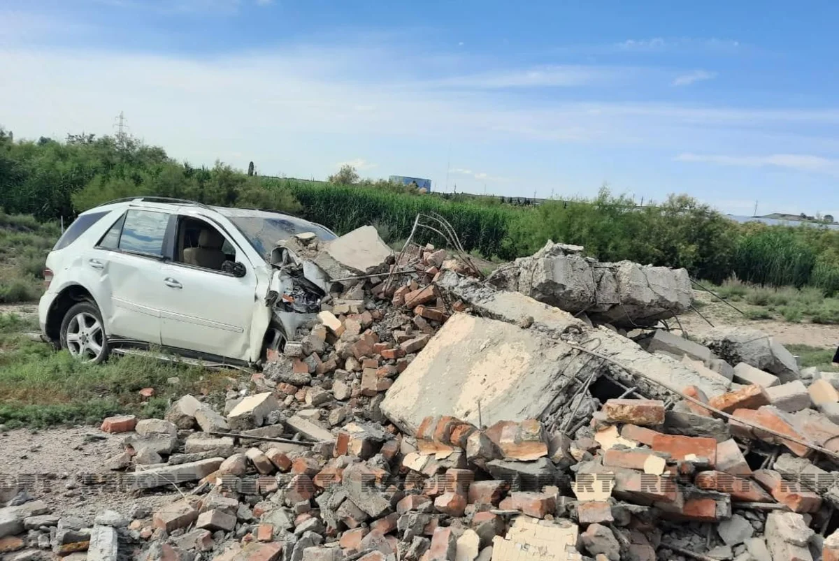 Samuxda həkim sükan arxasında infarkt keçirdi, avtomobilini hasara vurdu