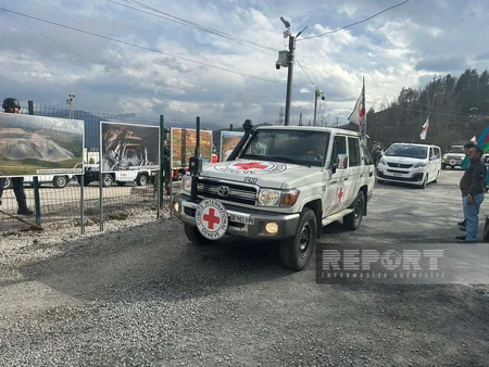 По дороге Ханкенди-Лачын беспрепятственно проехали автомобили МККК