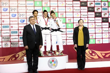 Böyük Dəbilqə turnirində ilk günün qalibləri müəyyənləşib