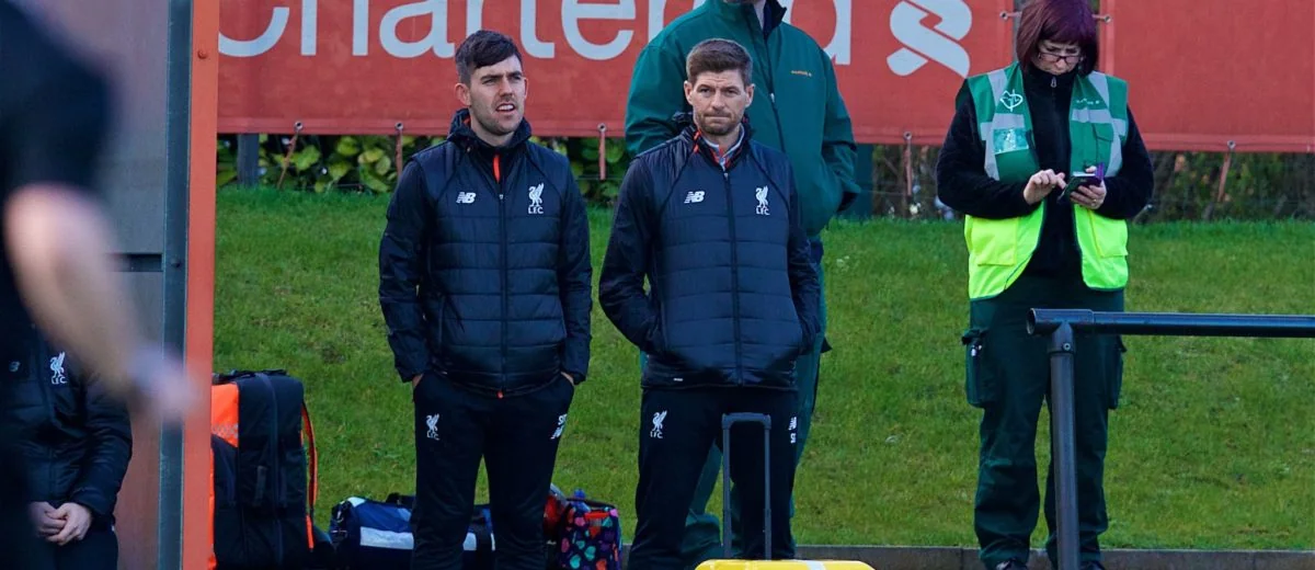 Stiven Cerrard “Liverpul”un U-19 komandasına baş məşqçi təyin edilib