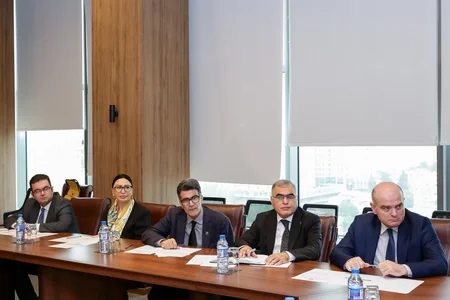 PA nümayəndəsi ƏƏSMN yanında İctimai şuranın üzvləri ilə görüşüb