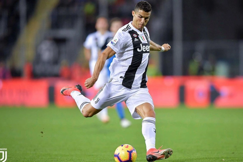 Криштиану Роналду: До сих пор сержусь на Озила из-за перехода в Арсенал