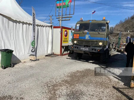 47 vehicles of Russian peacekeepers pass freely along Khankandi-Lachin road