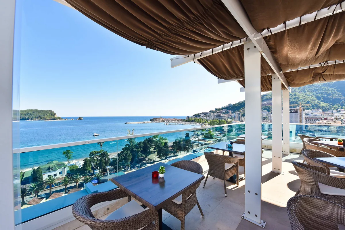 Bu gündən kafe və restoranlar açılır