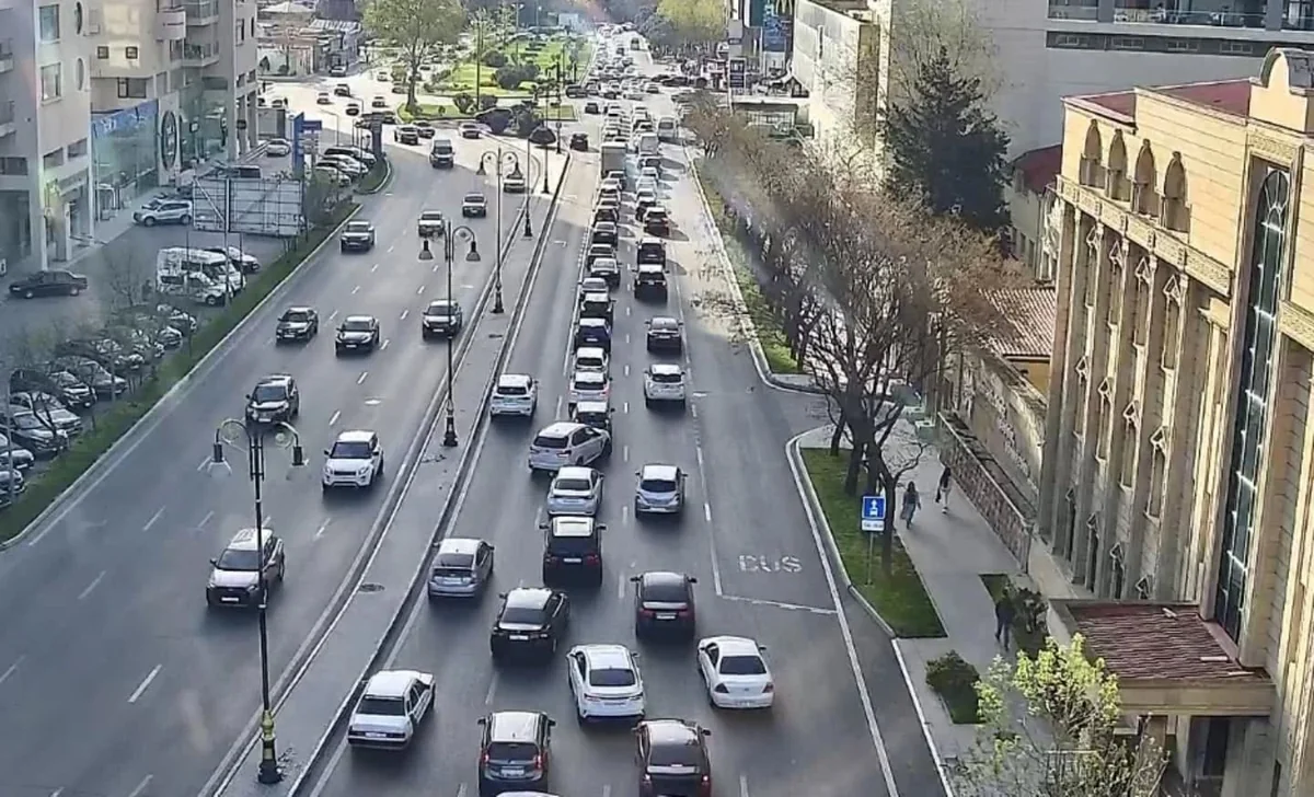 Bakının bir sıra yollarında tıxac müşahidə edilir