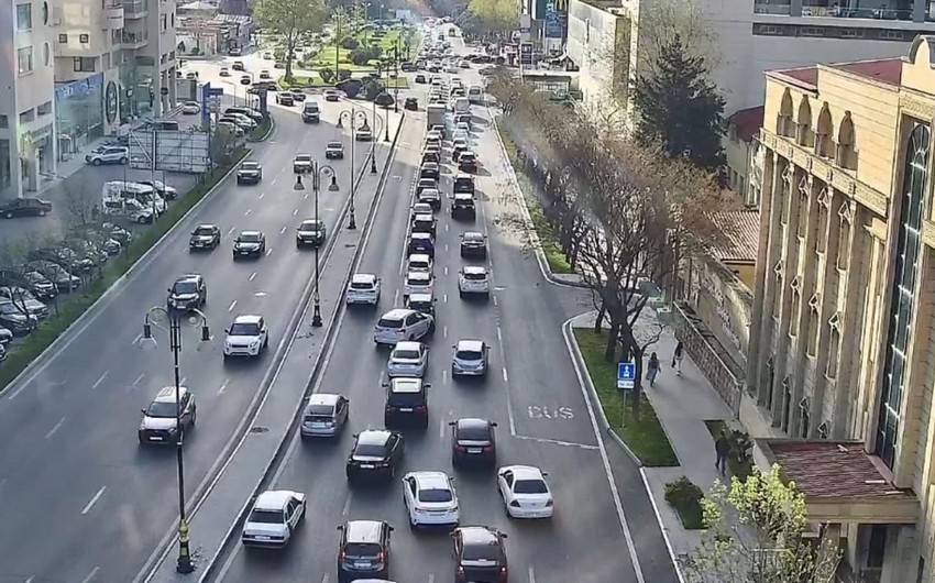 Bakının bir sıra yollarında tıxac müşahidə edilir