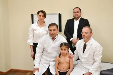 Bakıda “Həyat Fondu”nun təşkilatçılığı ilə pulsuz tibbi müayinə keçirilir