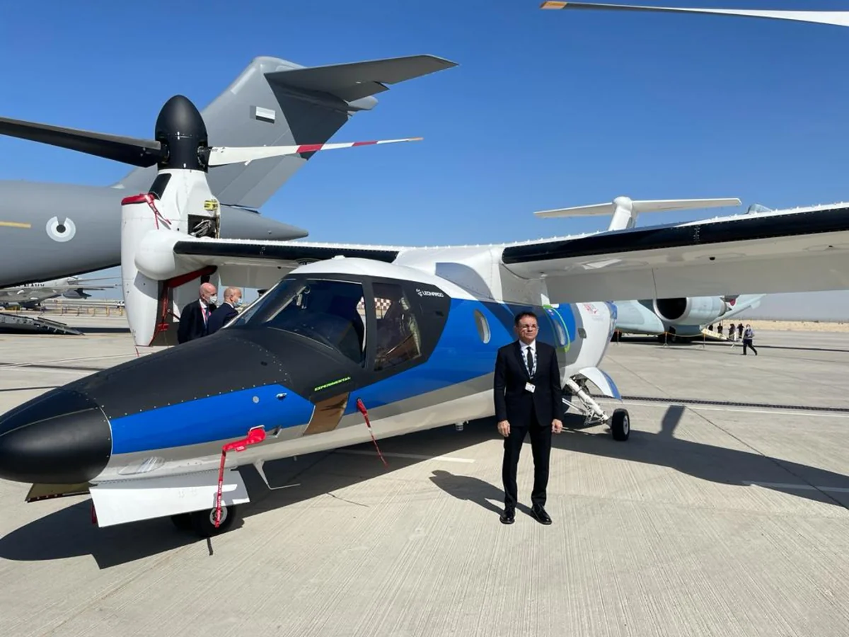 Müdafiə sənayesi naziri “Dubai Airshow-2021” sərgisində iştirak edib