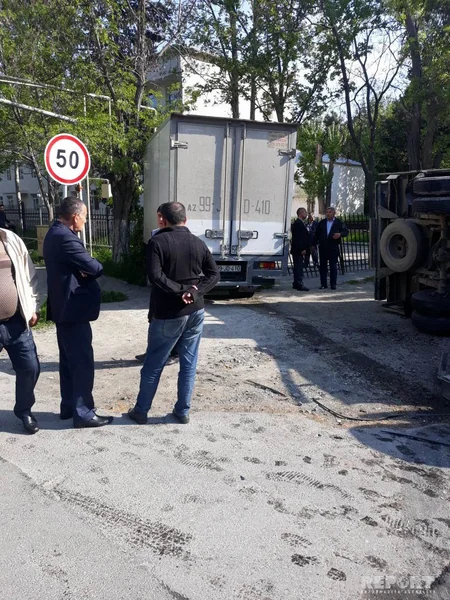 В Мингячевире столкнулись два грузовика, есть потерпевшие - ФОТО