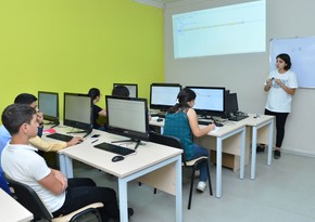 Təmayül siniflərinin 2021-2022-ci tədris ili üçün nümunəvi tədris planları təsdiq edilib