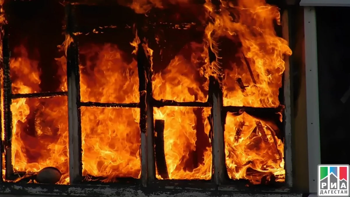 В Дагестане загорелась мечеть