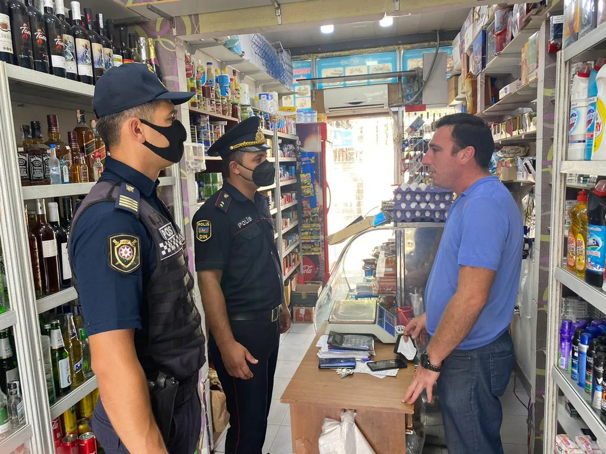 Polis metroda, taksidə və avtobusda maska taxmayanları cərimələyib