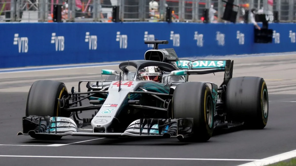 Lüis Hemilton Soçi Qran-prisinin qalibi olub