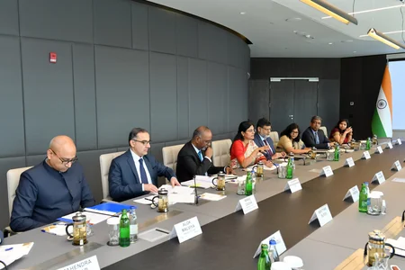 Azerbaijan and India may enhance cooperation in transport and tourism fields 
