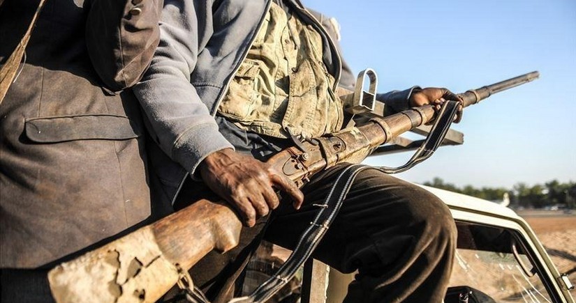 Gunmen kill 14 people returning from market in central Nigeria