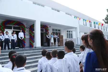 Valideynsiz uşaqların Bilik Günü - FOTOREPORTAJ
