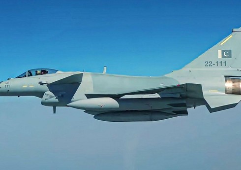 KİV: Pakistanın Hərbi Hava Qüvvələri Hindistanın azı iki qırıcısını vurub