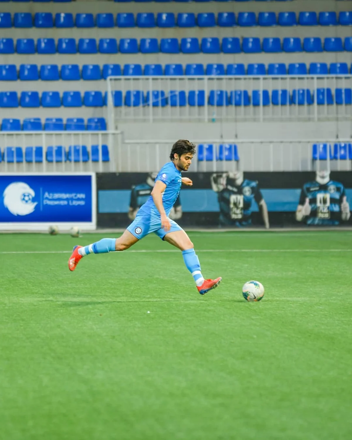 Səbail klubu hücumçusu ilə vidalaşdı