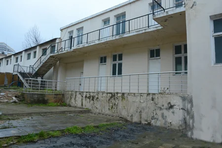 UNEC 3 saylı tədris korpusunda aparılacaq təmirlə bağlı məsələyə aydınlıq gətirib