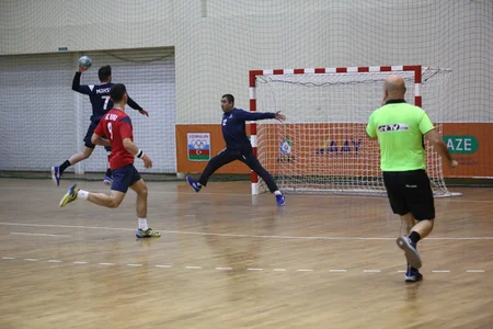 Həndbol üzrə Azərbaycan çempionatında favoritlər qələbə qazanıblar