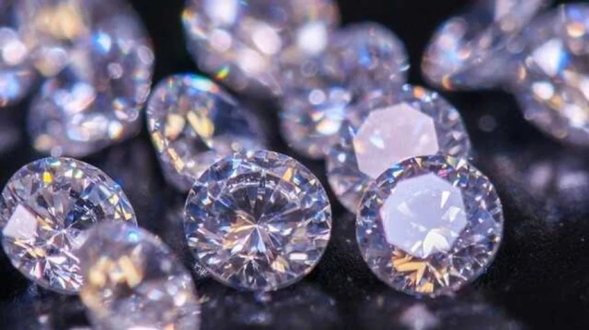 European Commission approves proposed sanctions on sale of Russian diamonds