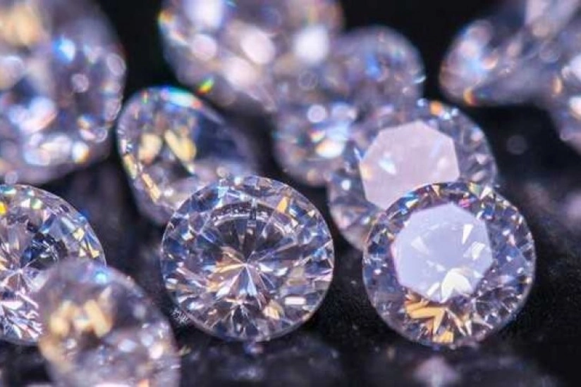 European Commission approves proposed sanctions on sale of Russian diamonds