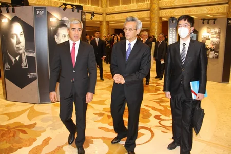 Pekində Ümummilli Lider Heydər Əliyevin 100 illiyinə həsr edilən sərgi və konsert təşkil olunub