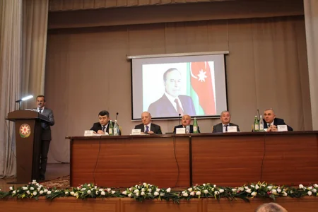 Fuad Ələsgərov: “Bir sıra müxalifət partiyaları və radikal dindarlar devalvasiyadan sonra lokal etirazlar yaratmağa cəhd göstərdilər”