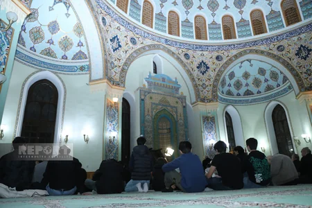 Bakıda Qədr gecəsi keçirilir – FOTOREPORTAJ