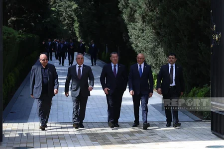 State and government officials commemorate Great Leader Heydar Aliyev - PHOTOS