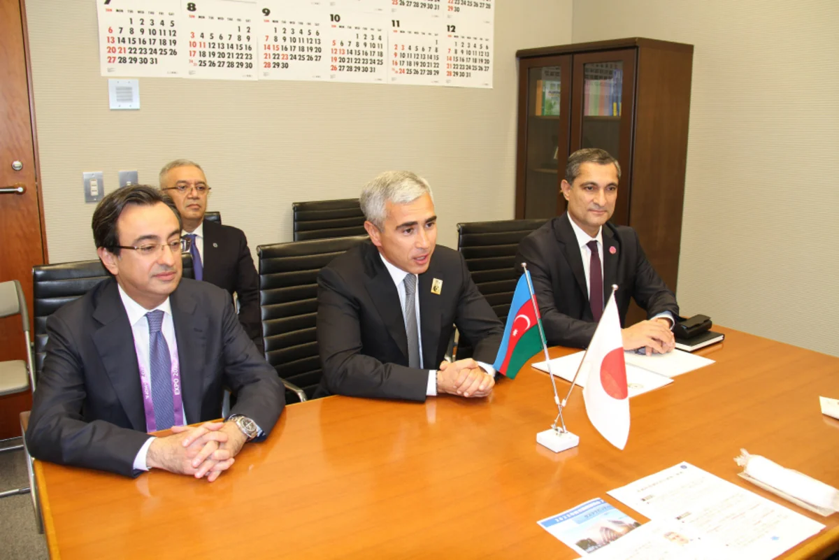 Azerbaijani presidential aide meets with advisor to Japanese PM