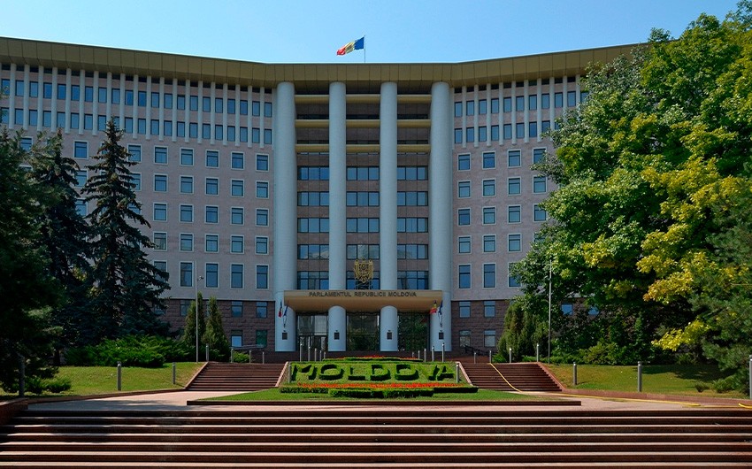 Парламент Молдовы утвердил правительство Дорина Речана