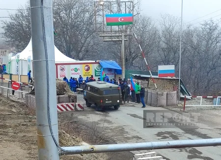 По дороге Ханкенди-Лачын беспрепятственно проехали 74 автомобиля миротворцев