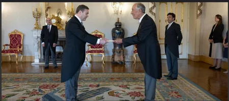 Azerbaijani ambassador presents credentials to President of Portugal