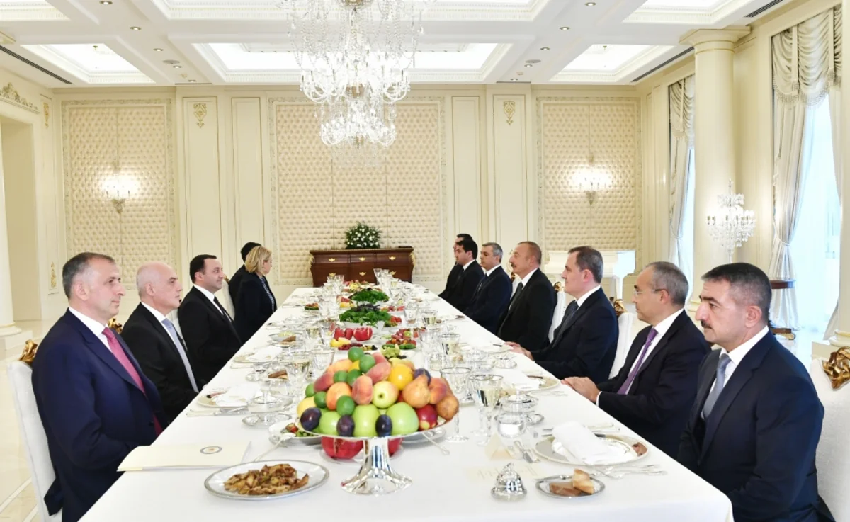 Ilham Aliyev has working dinner with Georgian PM