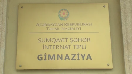 Sumqayıtda gimnaziyanın direktor müavini dayəni döyüb