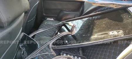 В Шеки автомобиль врезался в дерево, есть пострадавшие