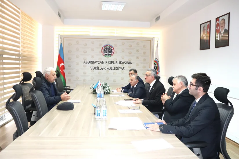 Vəkillər Kollegiyasının sədri vətəndaş qəbulu keçirib
